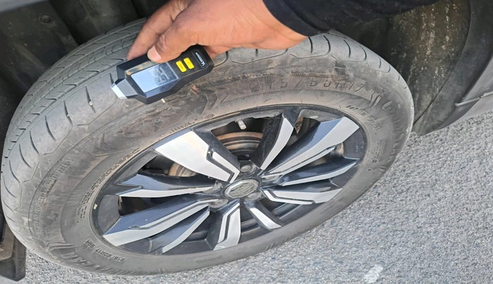 2019 MG HECTOR SHARP 2.0 DIESEL, Diesel, Manual, 1,15,100 km, tyre