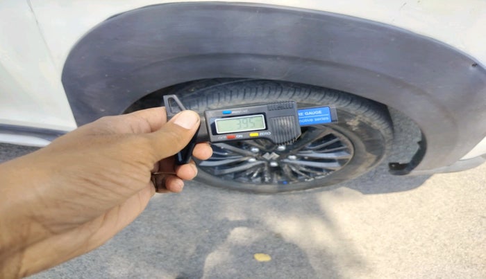 2020 Maruti XL6 ZETA MT, CNG, Manual, 79,083 km, tyre