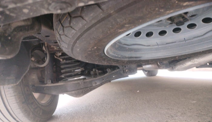 2023 Mahindra XUV700 MX P MT 5 STR, Petrol, Manual, 5,201 km, tyre