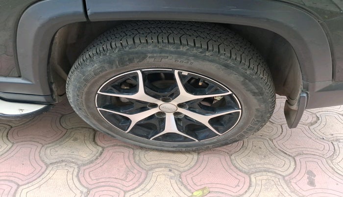 2022 Jeep MERIDIAN LIMITED (O) 4X2 MT, Diesel, Manual, 20,798 km, tyre