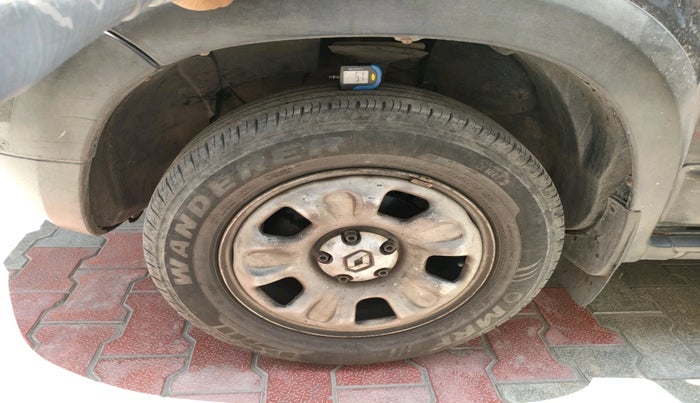 2014 Renault Duster 85 PS RXL DIESEL, Diesel, Manual, 1,38,794 km, tyre