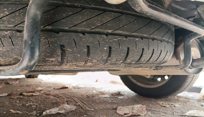 2012 Maruti Ertiga ZDI, Diesel, Manual, 41,230 km, tyre