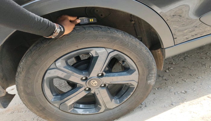 2022 Tata NEXON XZ PLUS (O) DIESEL DARK EDITION, Diesel, Manual, 40,683 km, tyre