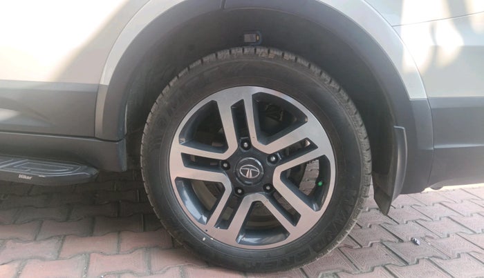 2019 Tata Hexa XTA 4X2 6 STR, Diesel, Automatic, 43,167 km, tyre