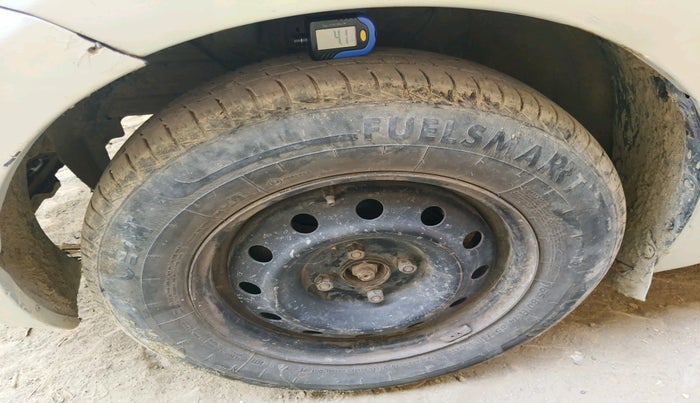 2019 Maruti Swift VXI, Petrol, Manual, 44,029 km, tyre