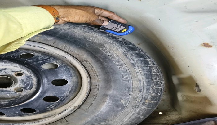 2019 Maruti Swift VXI, Petrol, Manual, 44,029 km, tyre