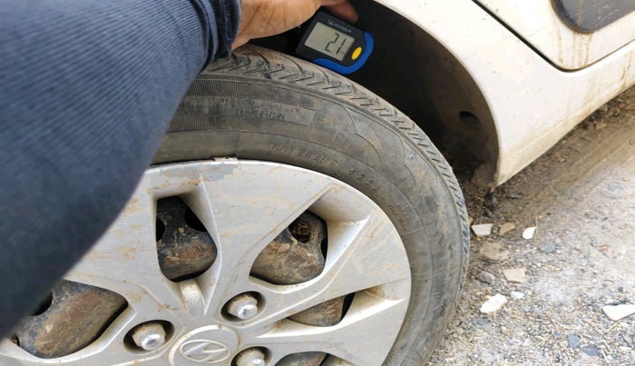 2014 Hyundai Xcent S 1.2, CNG, Manual, 1,38,335 km, tyre