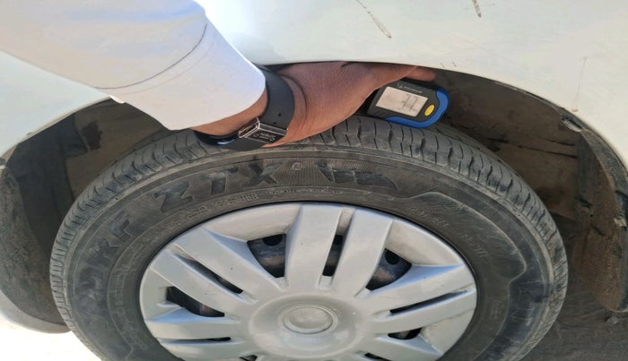 2015 Maruti Alto 800 LXI, Petrol, Manual, 88,049 km, tyre