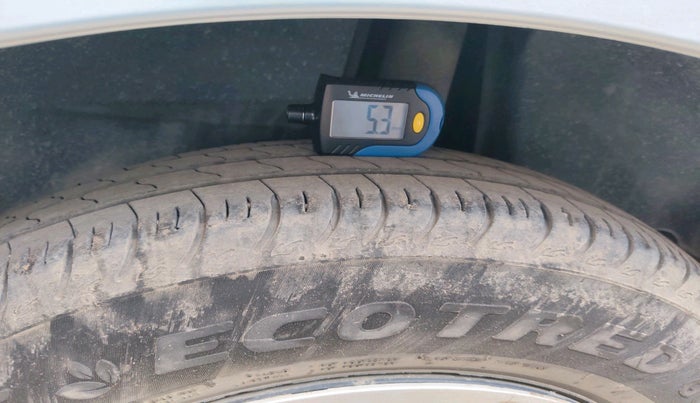 2024 Maruti Swift VXi (O) AMT, Petrol, Automatic, 8,887 km, tyre