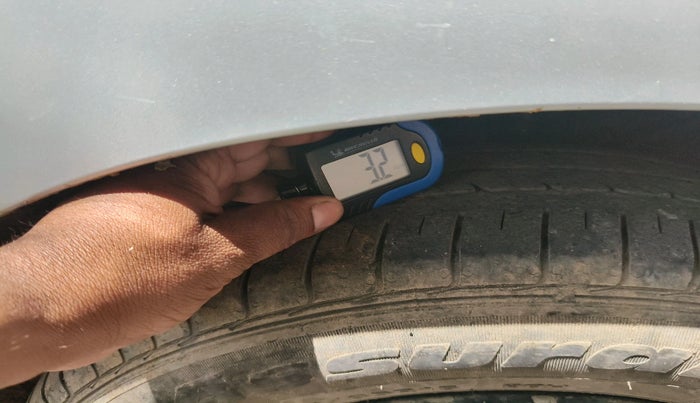 2022 Maruti Ertiga   VXI (O) CNG, CNG, Manual, 91,268 km, tyre