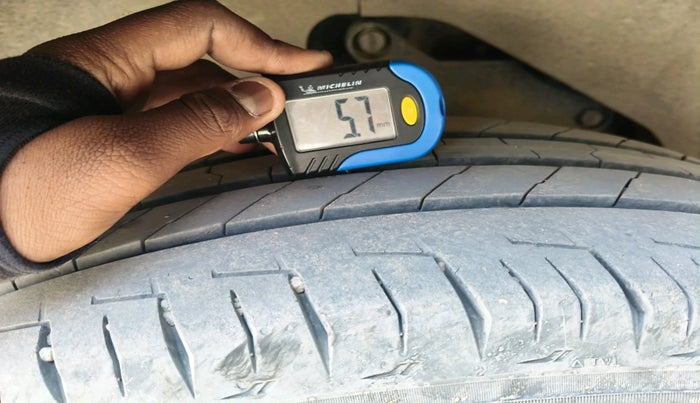 2024 Tata Harrier ADVENTURE PLUS DARK EDITION AT, Diesel, Automatic, 46,229 km, tyre