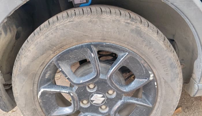 2017 Maruti IGNIS ALPHA 1.2, Petrol, Manual, 42,854 km, tyre