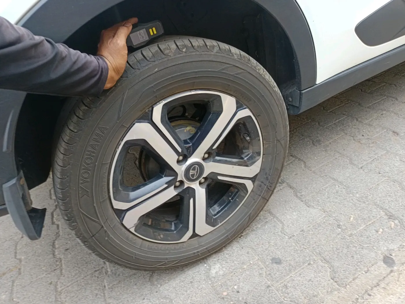 2021 Tata NEXON XZA PLUS PETROL, Petrol, Automatic, 67,500 km, tyre