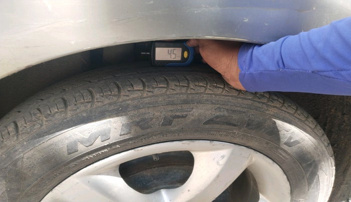 2013 Skoda Rapid ACTIVE 1.6 TDI CR MT, Diesel, Manual, 1,39,914 km, tyre