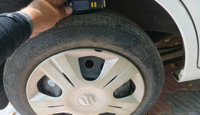2013 Maruti Wagon R 1.0 VXI, Petrol, Manual, 51,538 km, tyre
