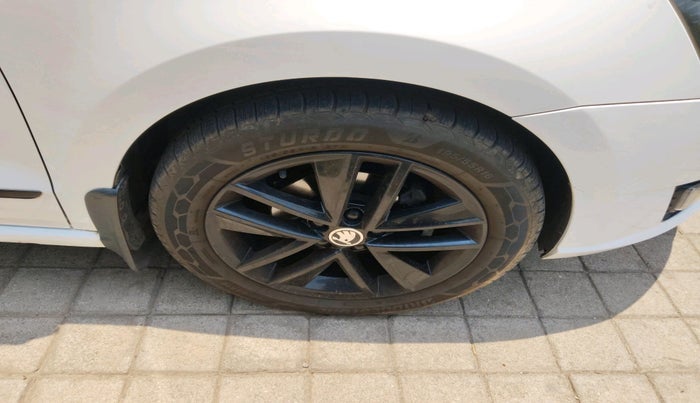 2020 Skoda Rapid AMBITION AT TSI, Petrol, Automatic, 44,168 km, tyre