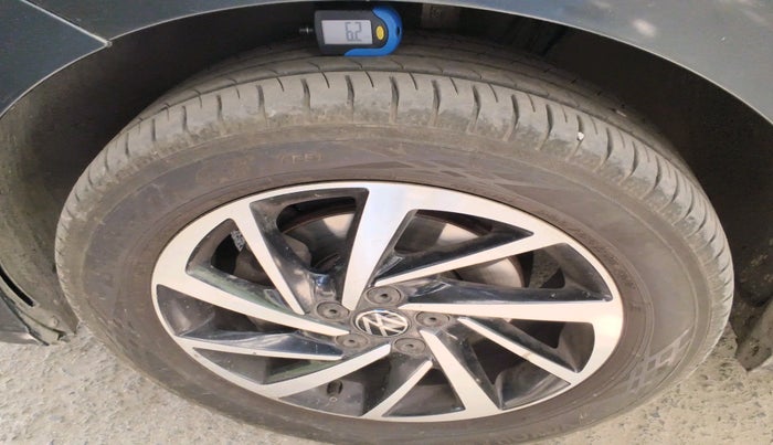 2023 Volkswagen VIRTUS TOPLINE TSI 1.0 AT, Petrol, Automatic, 59,251 km, tyre