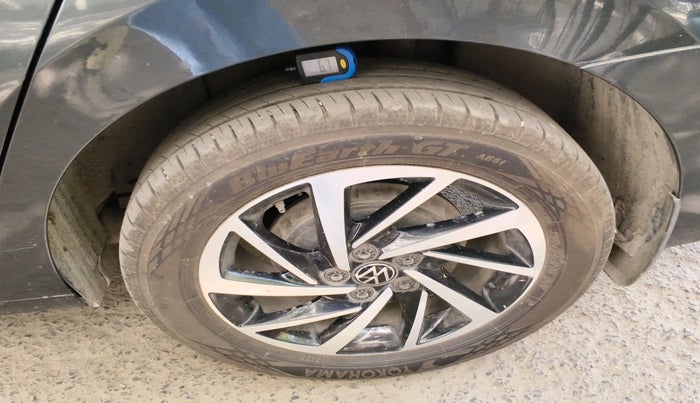 2023 Volkswagen VIRTUS TOPLINE TSI 1.0 AT, Petrol, Automatic, 59,251 km, tyre