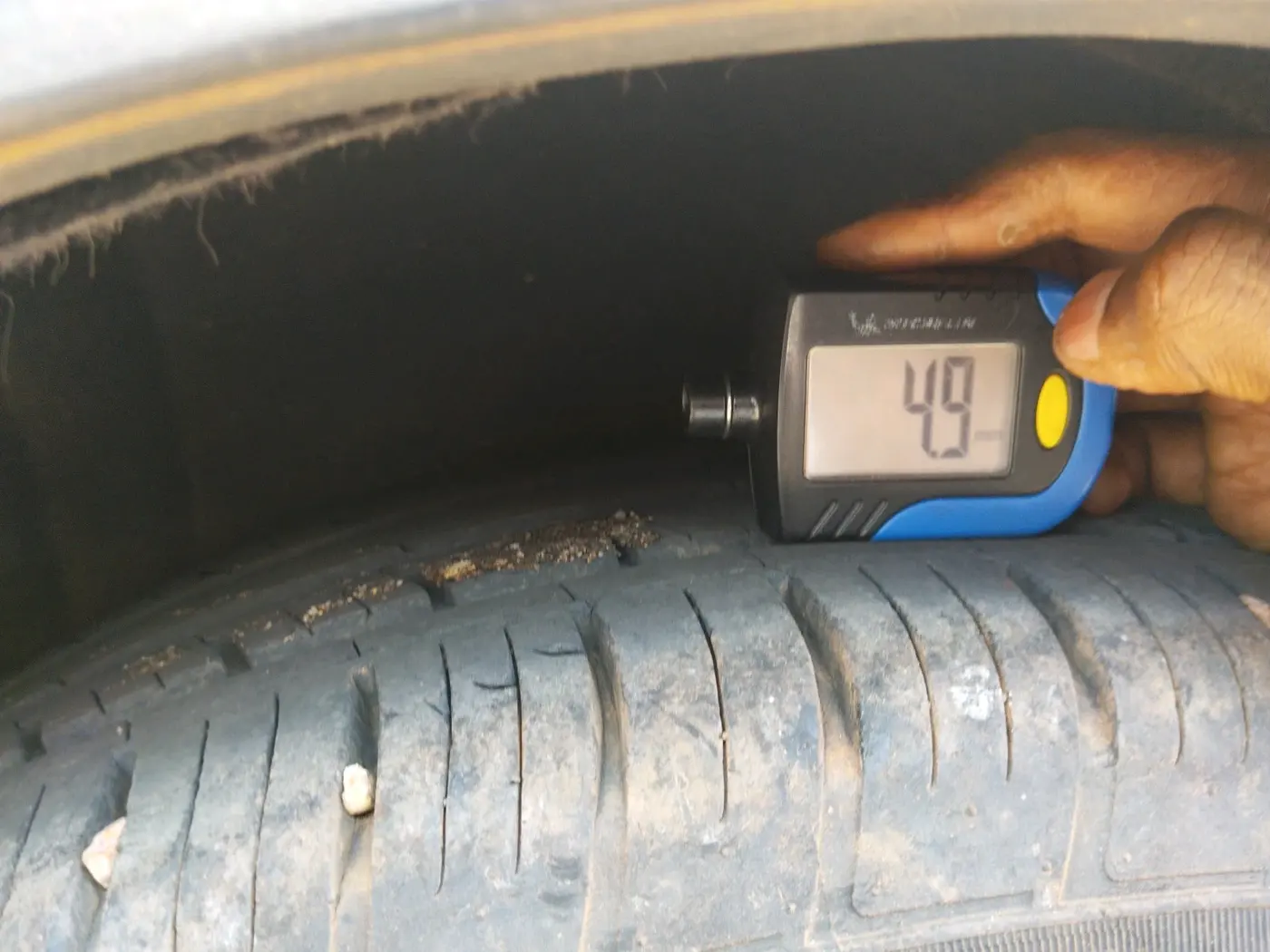 2014 Hyundai Santa Fe 2 WD AT, Diesel, Automatic, 93,681 km, tyre