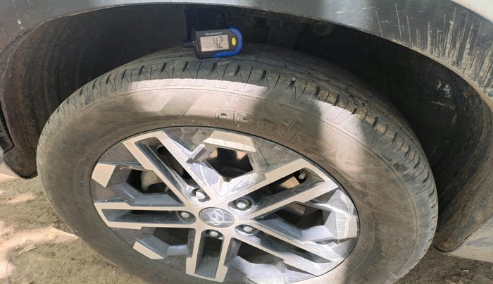 2023 Hyundai VENUE S 1.2, Petrol, Manual, 89,268 km, tyre