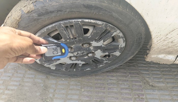 2012 Hyundai Santro Xing GL PLUS, CNG, Manual, 93,358 km, tyre