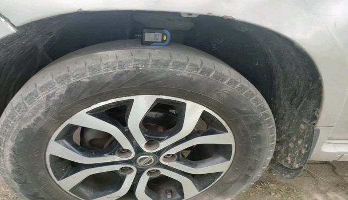 2014 Nissan Terrano XV D THP 110 PS, Diesel, Manual, 1,47,928 km, tyre