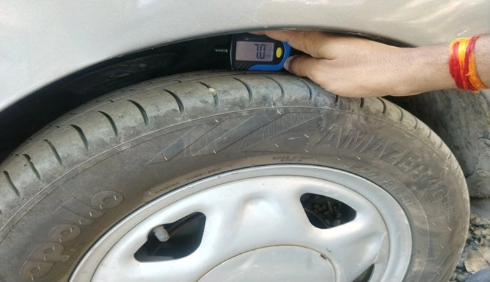 2014 Chevrolet Beat LT PETROL, Petrol, Manual, 73,047 km, tyre