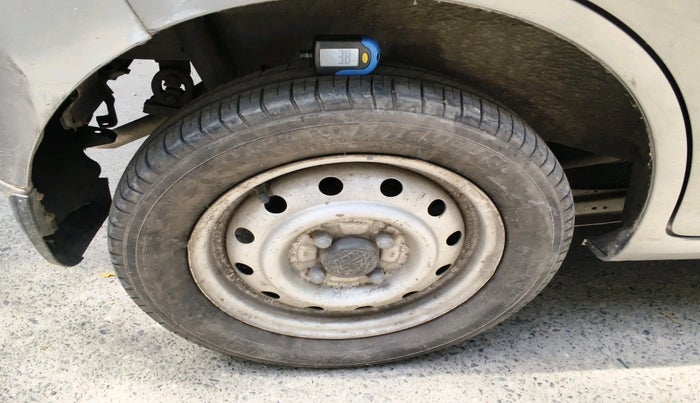 2011 Maruti Wagon R 1.0 LXI, Petrol, Manual, 32,299 km, tyre