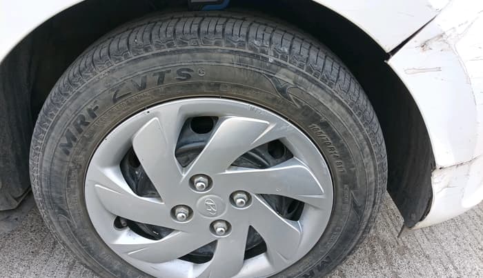 2021 Hyundai NEW SANTRO SPORTZ MT, Petrol, Manual, 14,686 km, tyre