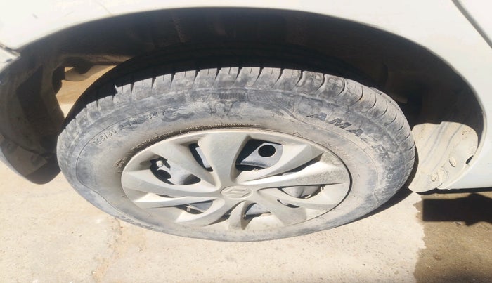 2019 Maruti Swift VXI, Petrol, Manual, 13,017 km, tyre