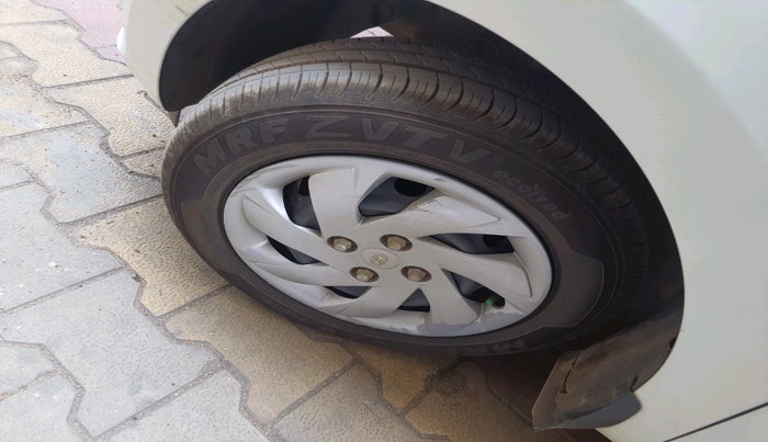 2021 Hyundai NEW SANTRO SPORTZ MT, Petrol, Manual, 39,691 km, tyre