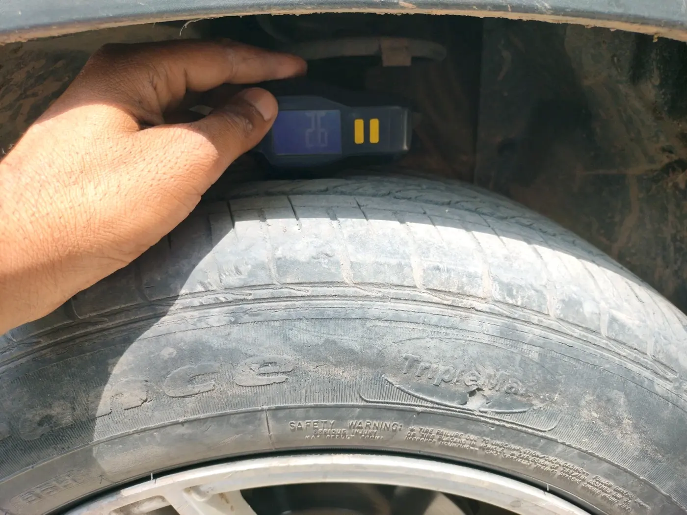 2024 Maruti BREZZA VXI S-CNG, CNG, Manual, 34,445 km, tyre