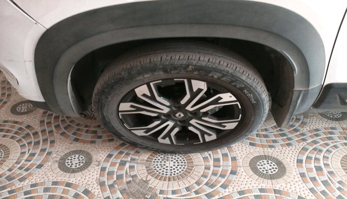 2022 Renault Kiger RXZ MT, Petrol, Manual, 34,119 km, tyre