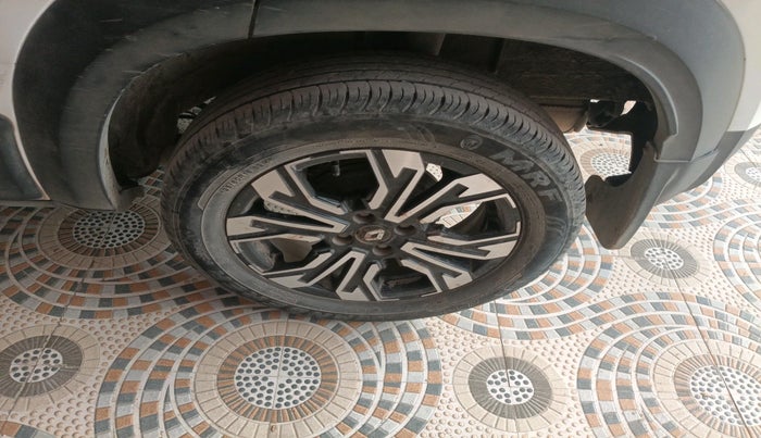 2022 Renault Kiger RXZ MT, Petrol, Manual, 34,119 km, tyre