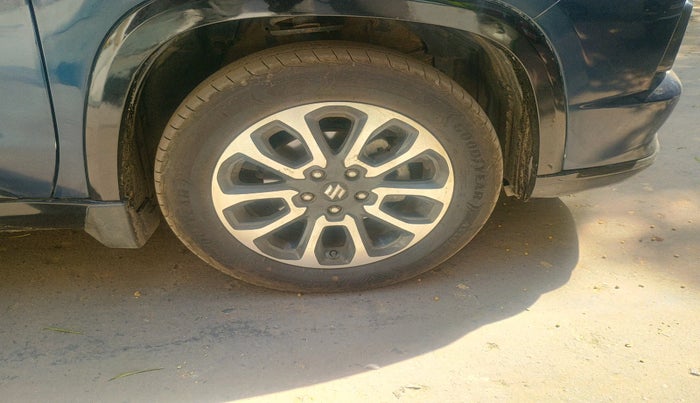 2022 Maruti Grand Vitara ZETA PLUS  HYBRID ECVT, Hybrid, Automatic, 1,31,694 km, tyre