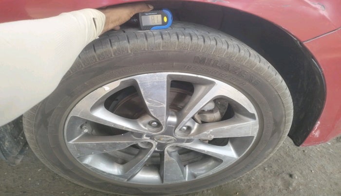 2016 Hyundai Elite i20 ASTA 1.2, Petrol, Manual, 1,34,722 km, tyre