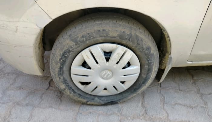 2022 Maruti Alto VXI, Petrol, Manual, 56,988 km, tyre