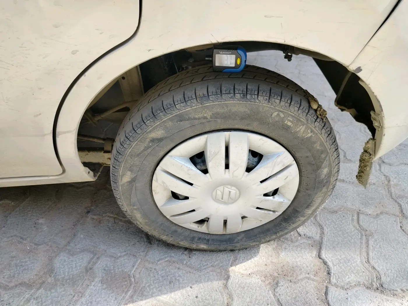 2022 Maruti Alto VXI, Petrol, Manual, 56,988 km, tyre