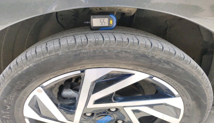 2024 Hyundai NEW I20 ASTA (O) 1.2 IVT, Petrol, Automatic, 26,565 km, tyre