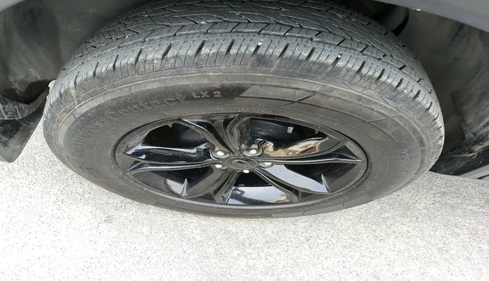 2019 Tata Harrier XZ 2.0L, Diesel, Manual, 1,03,064 km, tyre