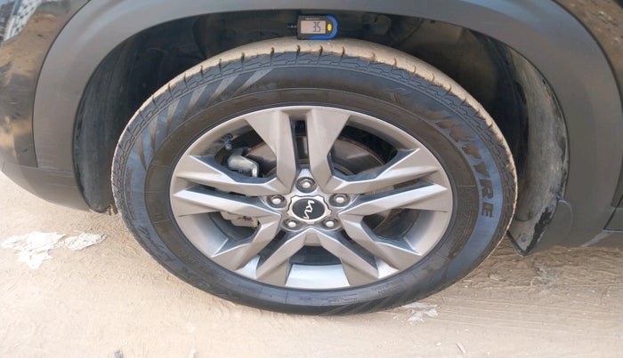 2021 KIA SELTOS HTX IVT 1.5 PETROL, Petrol, Automatic, 46,479 km, tyre