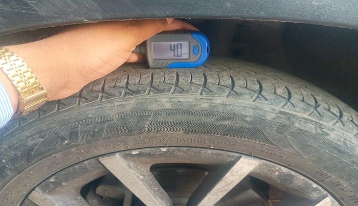 2017 Mahindra KUV 100 NXT K8 D 6 STR, Diesel, Manual, 2,20,713 km, tyre