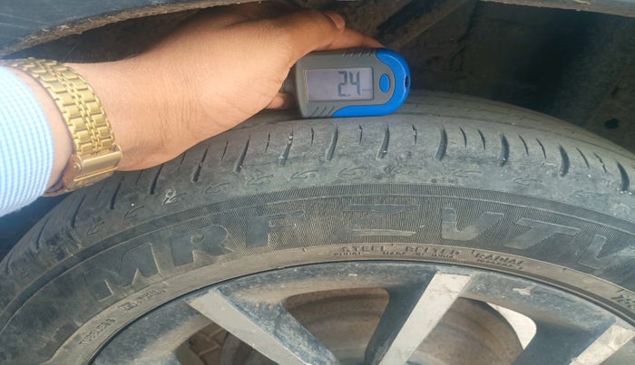 2017 Mahindra KUV 100 NXT K8 D 6 STR, Diesel, Manual, 2,20,713 km, tyre