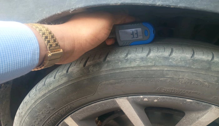 2017 Mahindra KUV 100 NXT K8 D 6 STR, Diesel, Manual, 2,20,713 km, tyre