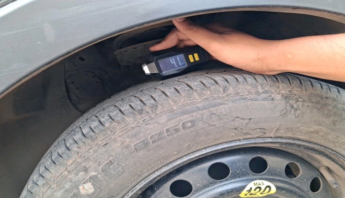 2018 Hyundai i20 Active 1.2 SX, Petrol, Manual, 1,06,657 km, tyre