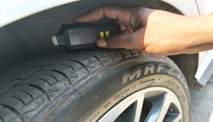 2021 Volkswagen Polo COMFORTLINE 1.0L TSI AT, Petrol, Automatic, 32,036 km, tyre