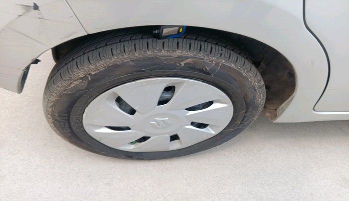 2016 Maruti Celerio VXI CNG, CNG, Manual, 2,48,587 km, tyre