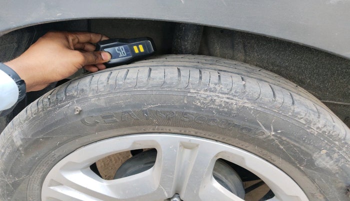 2020 KIA SONET HTK PLUS 1.0 IMT, Petrol, Manual, 87,287 km, tyre