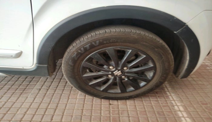 2025 Maruti New Wagon-R ZXI PLUS 1.2 AMT, Petrol, Automatic, 11,364 km, tyre
