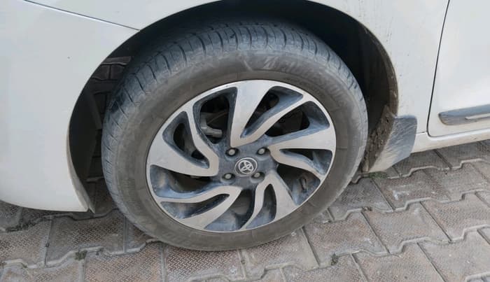 2020 Toyota Glanza G ISG, Petrol, Manual, 90,580 km, tyre